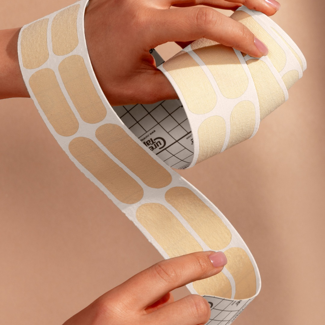 CureTape ansigtstape med 60 forklippede strips på 2 x 7 cm